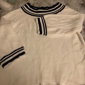 Women’s sweater white with blue accents